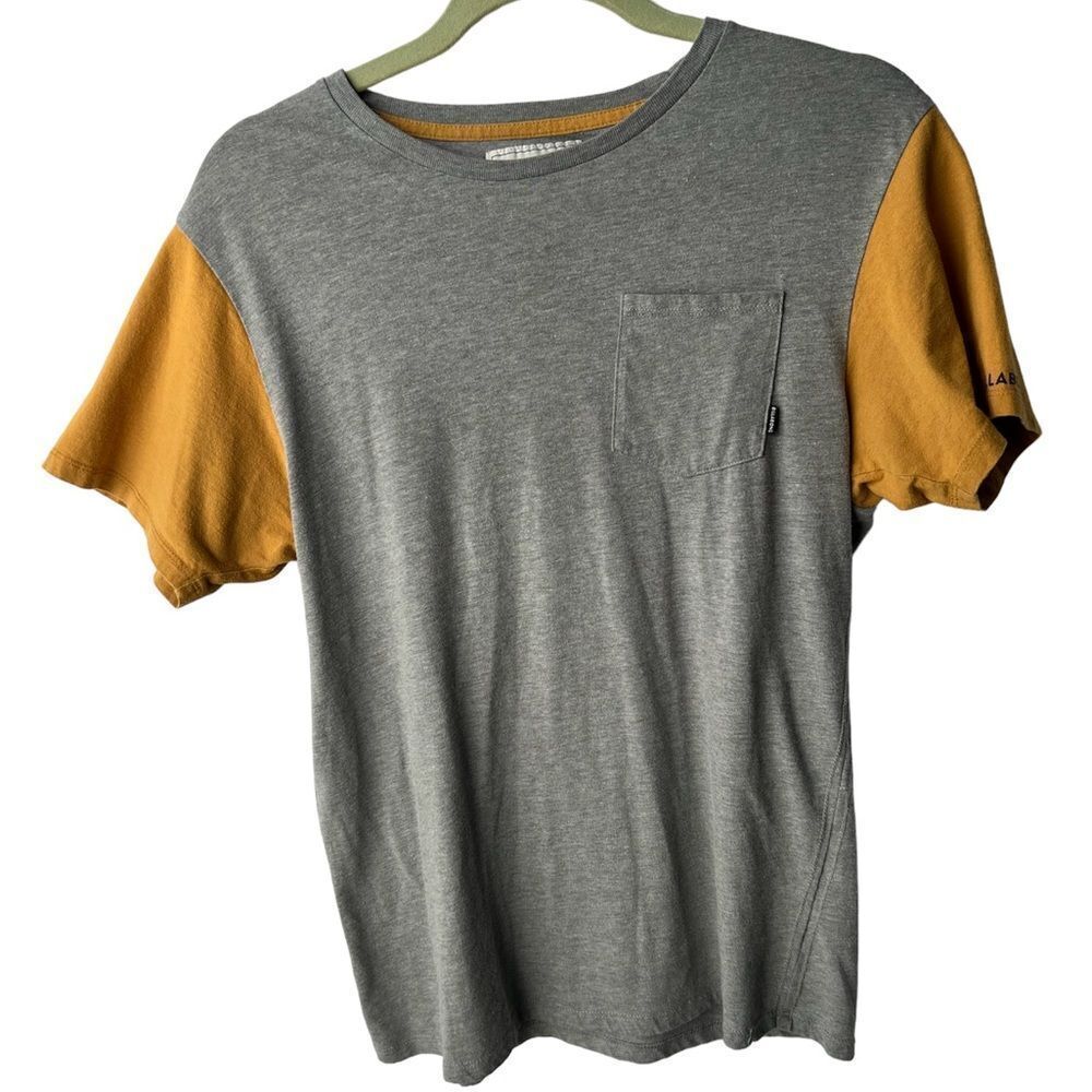 Men’s Billabong Colorblock t-shirt size Small